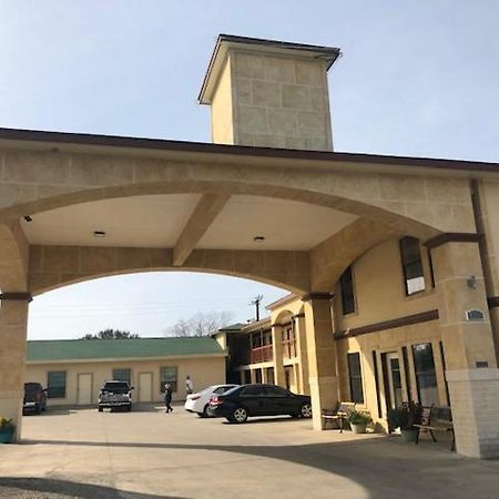 Pinn Road Inn And Suites Lackland Afb And Seaworld Сан-Антонио Экстерьер фото