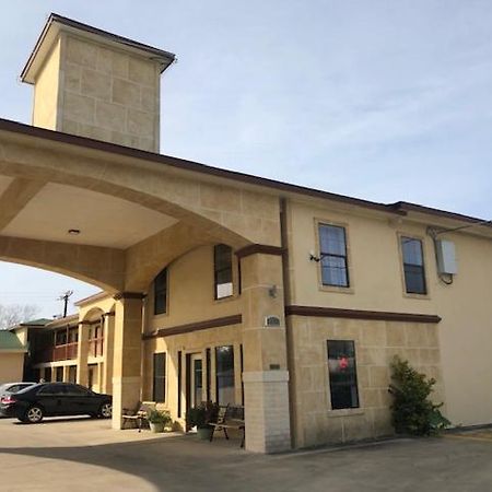 Pinn Road Inn And Suites Lackland Afb And Seaworld Сан-Антонио Экстерьер фото