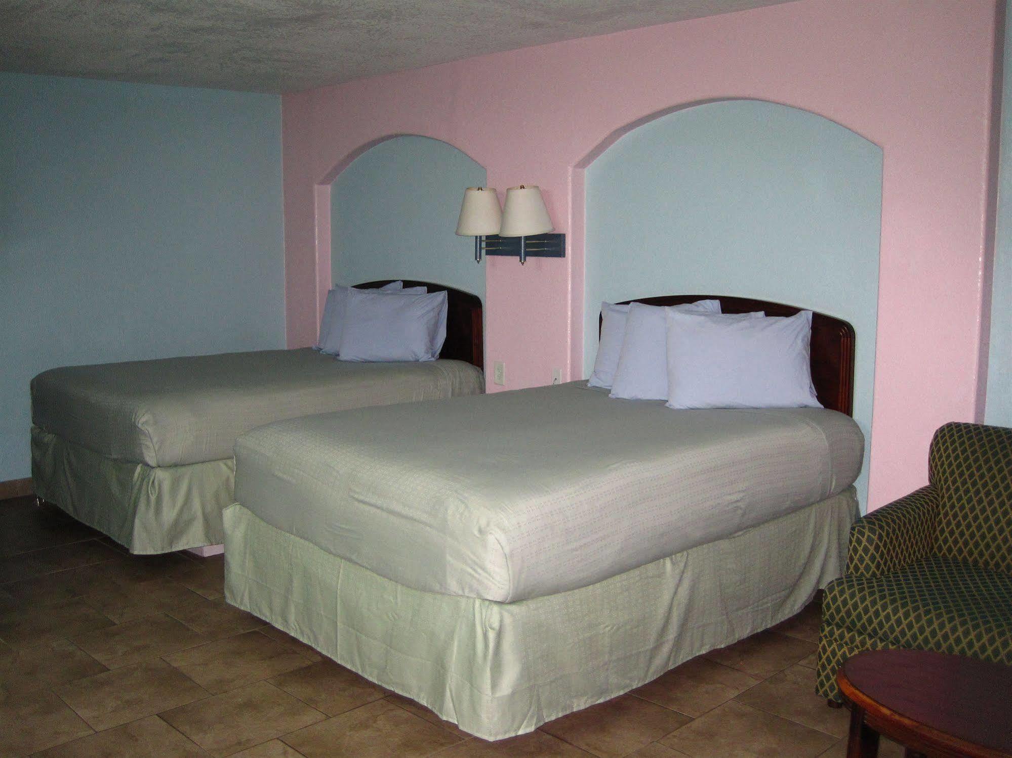 Pinn Road Inn And Suites Lackland Afb And Seaworld Сан-Антонио Экстерьер фото
