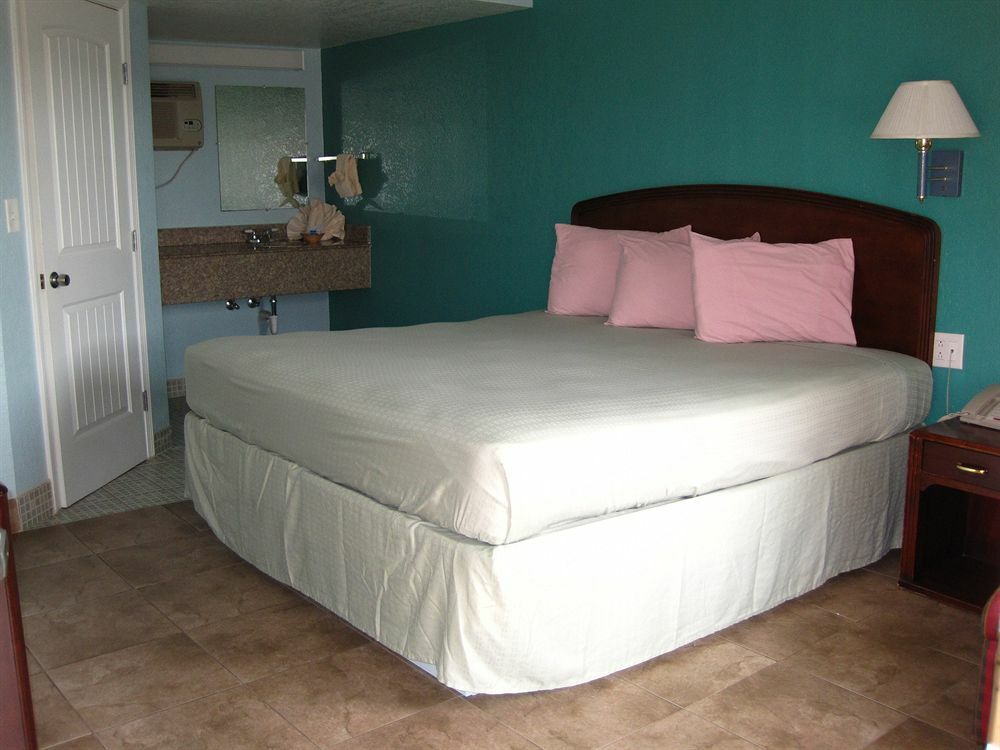 Pinn Road Inn And Suites Lackland Afb And Seaworld Сан-Антонио Экстерьер фото